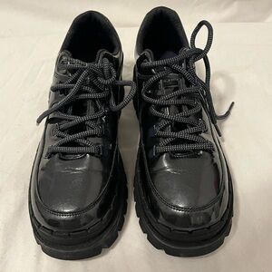 Skechers women’s retro Glossy Black Sneakers